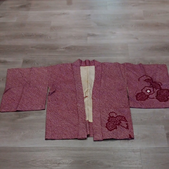 Red Kimono Jacket with Floral Design - Picture 1 of 11